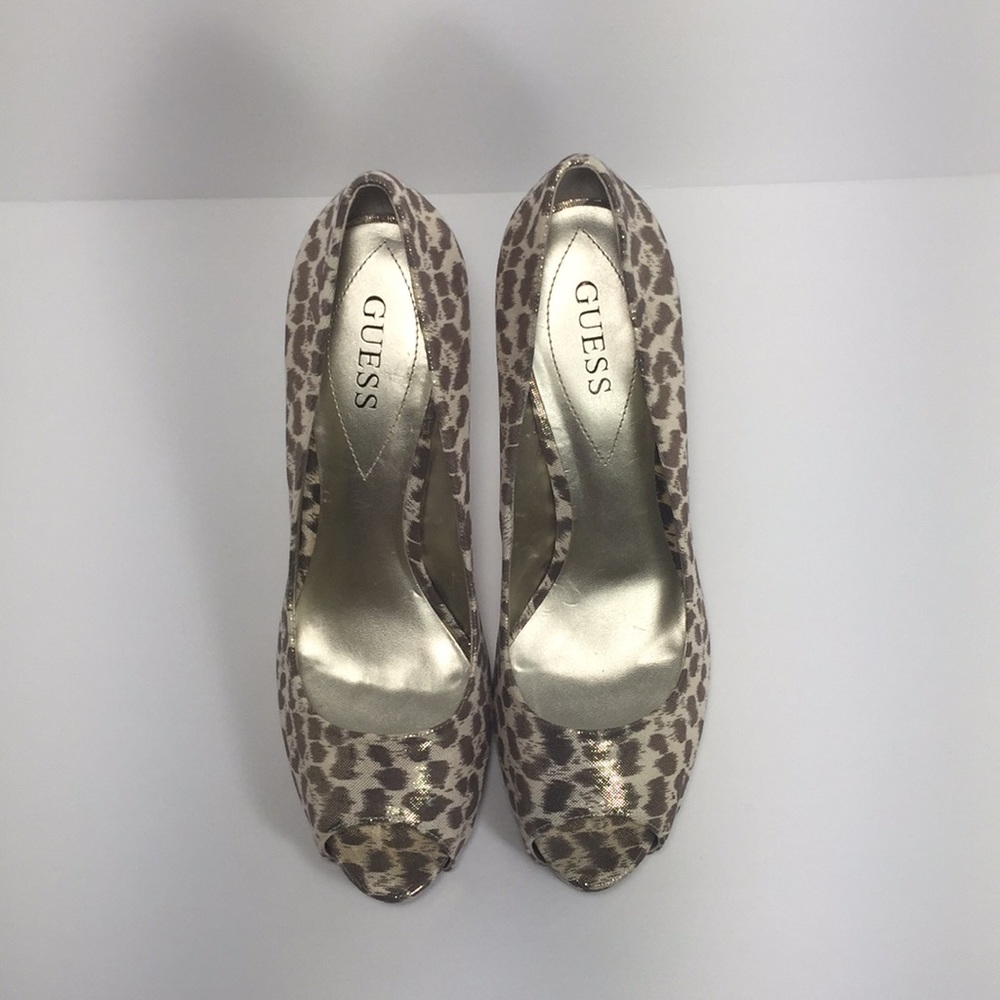 Guess leopard peep toe pumps. - Picture 2 of 8